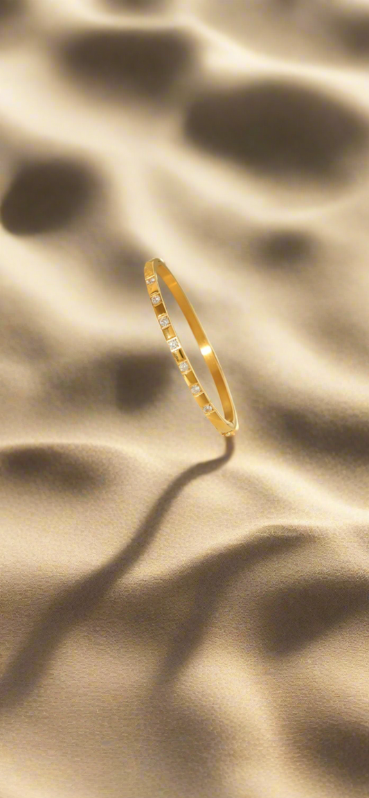 Gold bangle