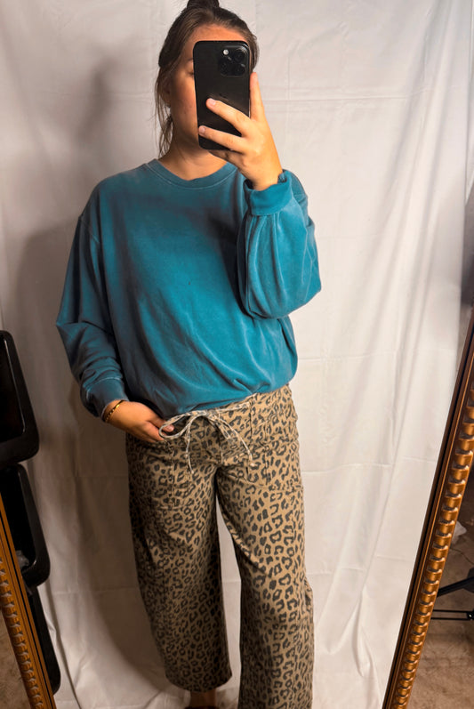 Ash blue pullover