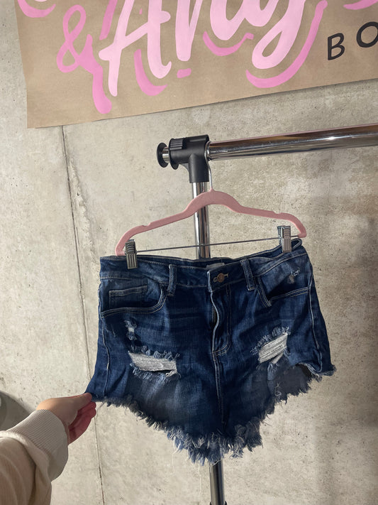 PRELOVED Size Large CELLO stretch denim shorts (size 8-10)