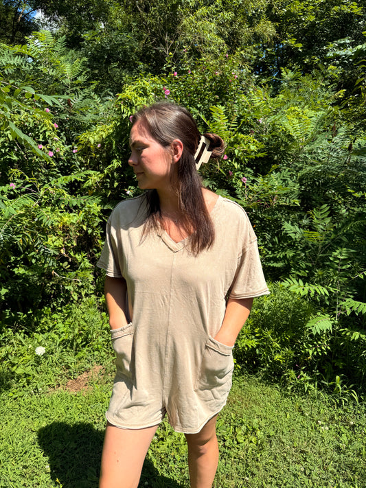 TINA MINA ROMPER TAUPE